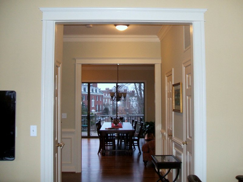 dining room picture moulding